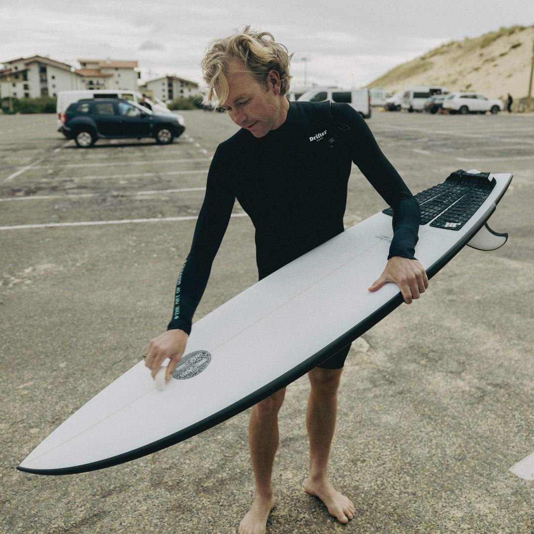 JS - BLACK BARON SWALLOW TAIL PU