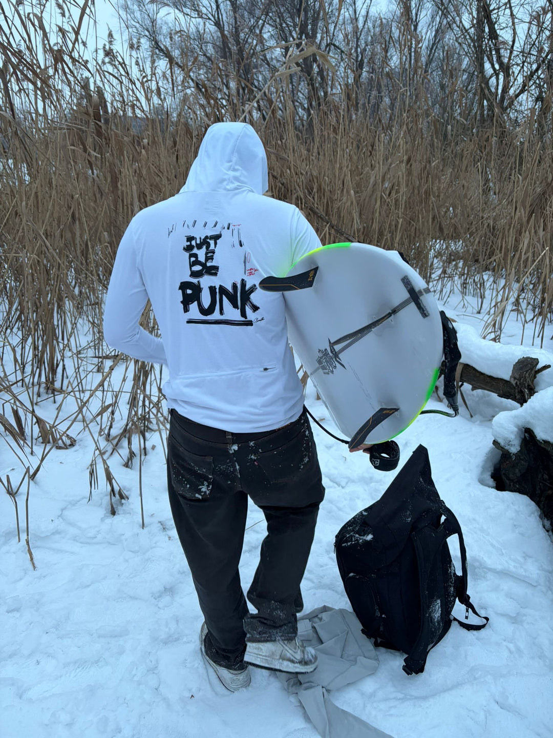 SURF-TEE MANCHES LONGUES À CAPUCHE UPF 50 + JUST BE PUNK